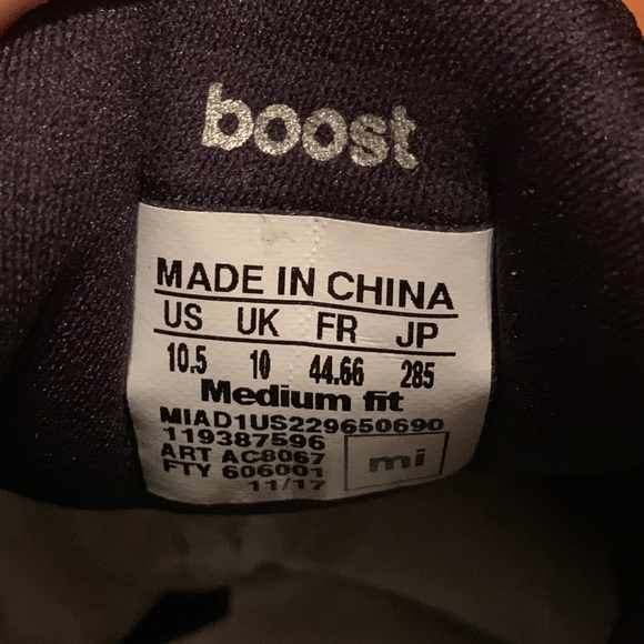 NWT Miadidas Ultraboost Blk Xeno Reflective10.5 DS - Picture 9 of 9